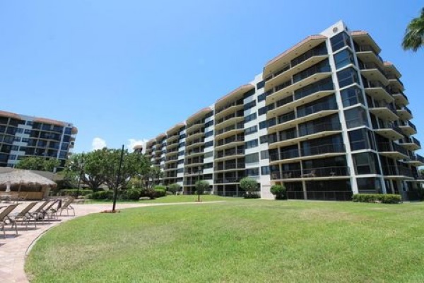 Porta Bella - Florida Waterfront Condos